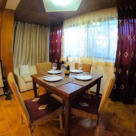 Cozy Mama Evas With Pool And Garden For Groups Of 4 Appartement Kiras Vrisi