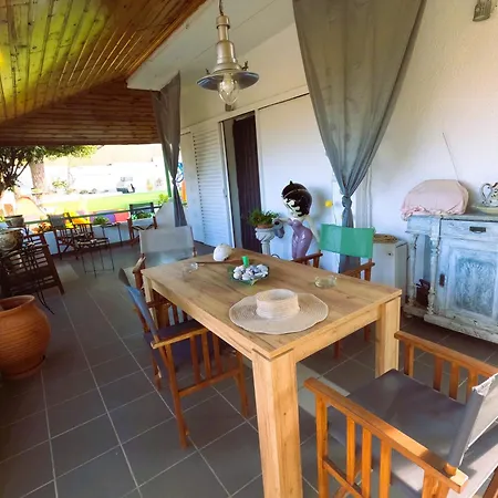 Appartement Cozy Mama Evas With Pool And Garden For Groups Of 4