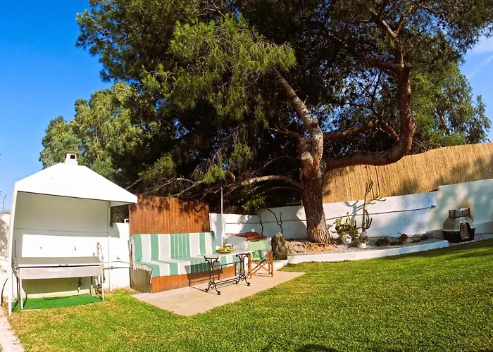 Cozy Mama Evas With Pool And Garden For Groups Of 4 *