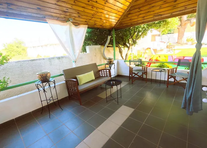 شقة Cozy Mama Evas With Pool And Garden For Groups Of 4 *