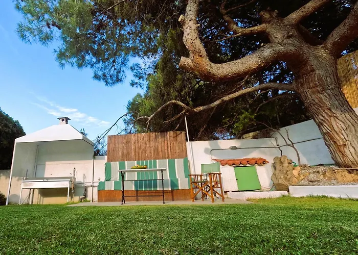 Cozy Mama Evas With Pool And Garden For Groups Of 4 شقة *