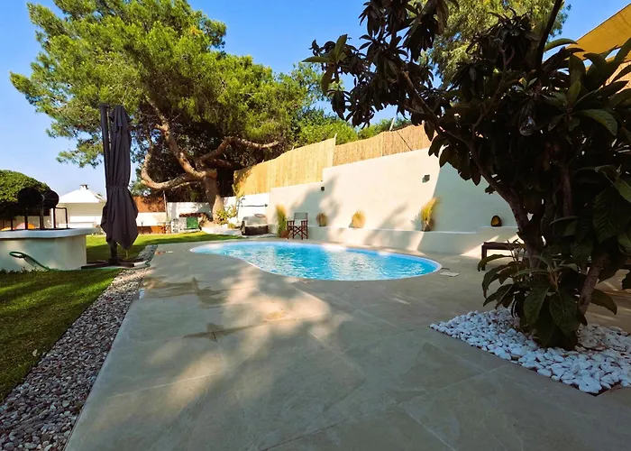 شقة Cozy Mama Evas With Pool And Garden For Groups Of 4