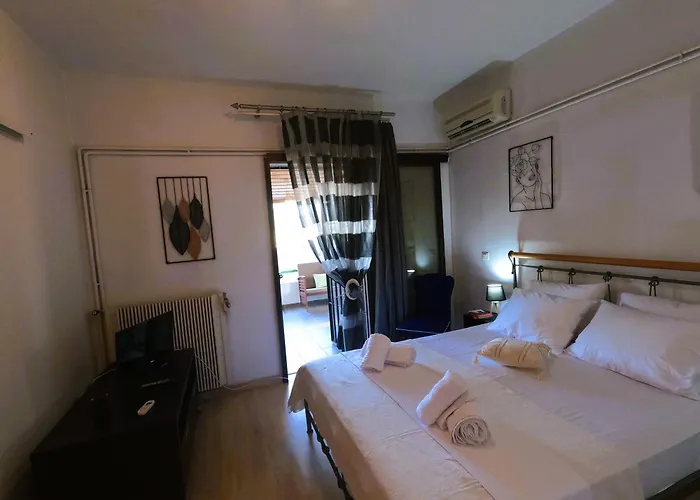 Apartamento Cozy Mama Evas With Pool And Garden For Groups Of 4 Kiras Vrisi